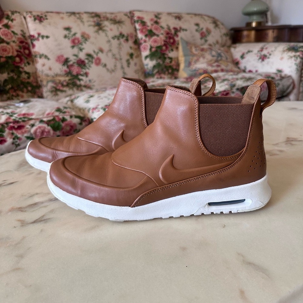 Nike Air Max Thea Mid